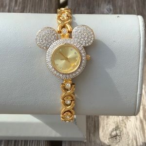 Beautiful rhinestone Mickey Mouse watch in special edition collector’s tin